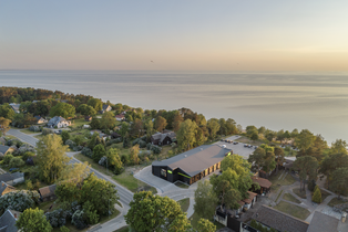 Publiskā ārtelpa un veikals Zvejniekciemā